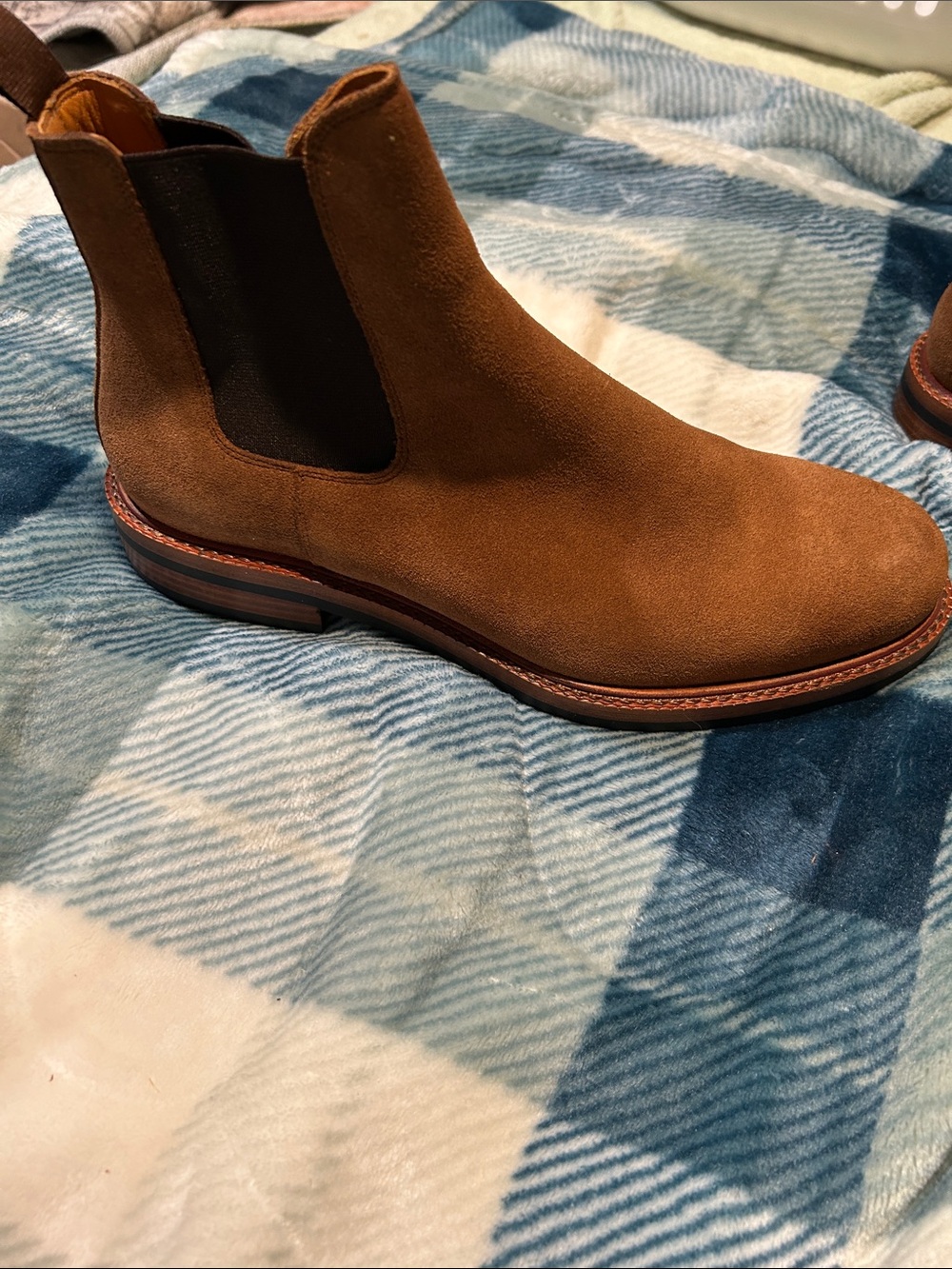 Beckett Simonon Tan Suede Chukka Boots like new